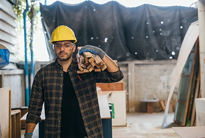 Bauhelfer als Subunternehmer für Zuarbeiten und Vorbereitung